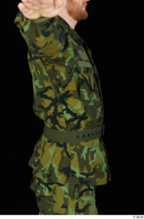 Victor army belt camo jacket dressed upper body 0007.jpg